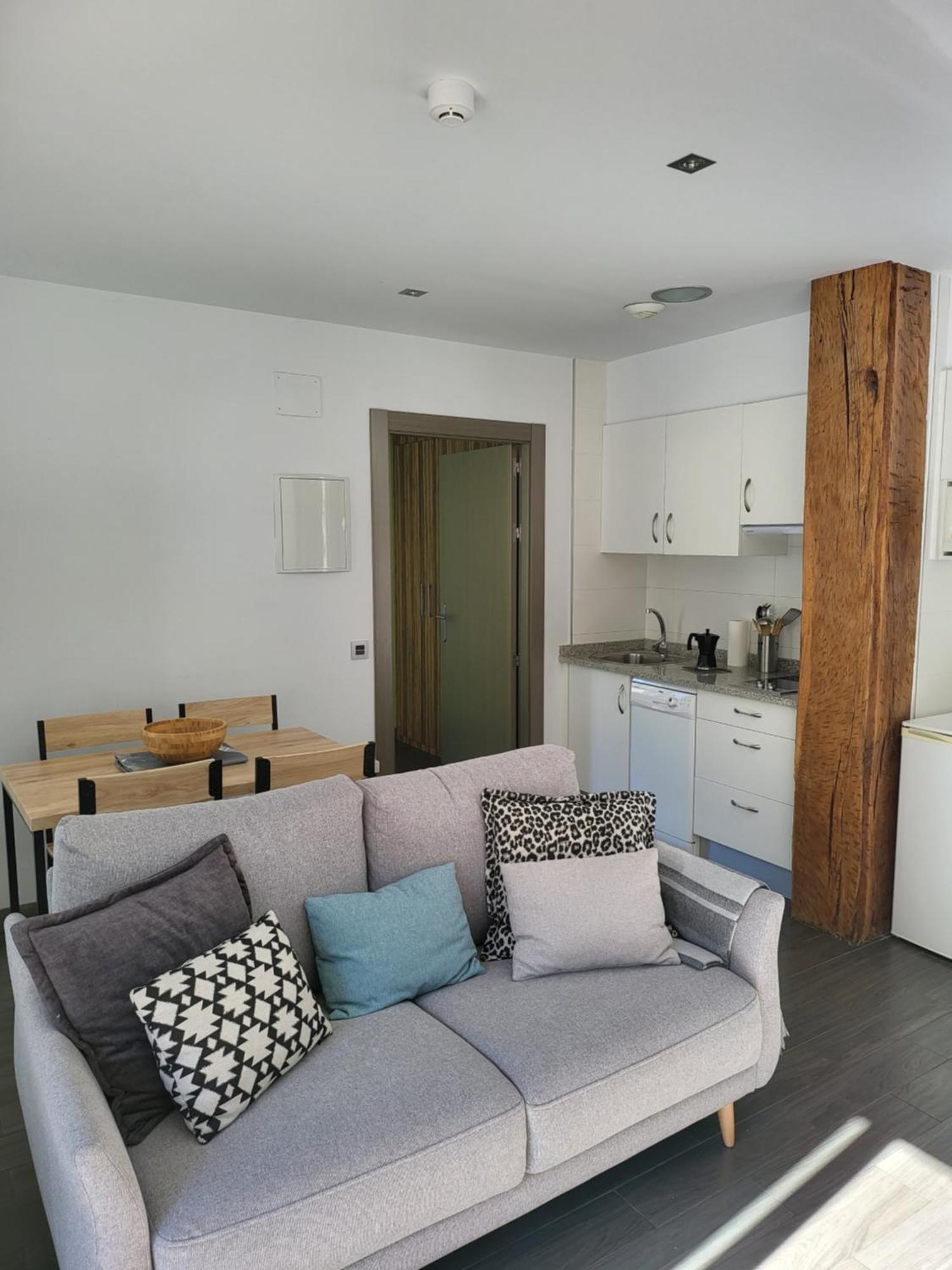 Tresanea Apartamentos イトゥレン エクステリア 写真